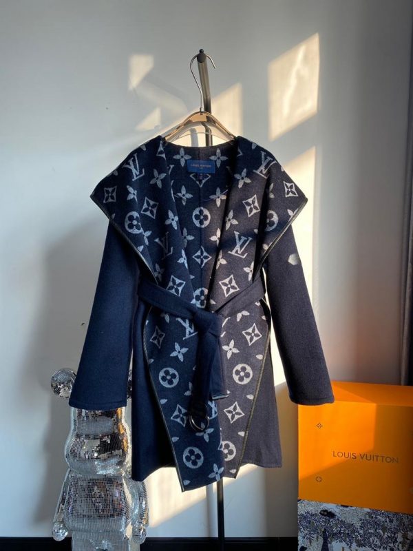 LV Belted Double Face Coat Super A - Image 10