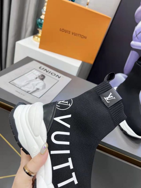 LV run 55 Sneakers Super A - Image 4