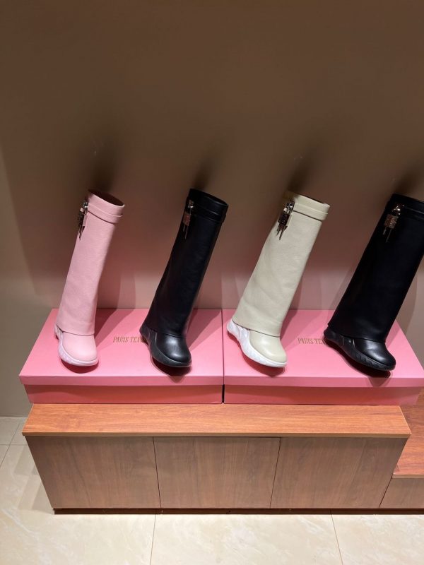 Givench Shark Lock Biker Boots Regular - Image 5