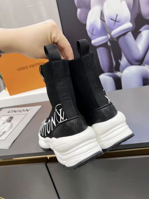 LV run 55 Sneakers Super A - Image 8