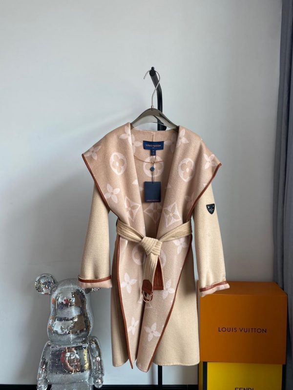 LV Belted Double Face Coat Super A - Image 7