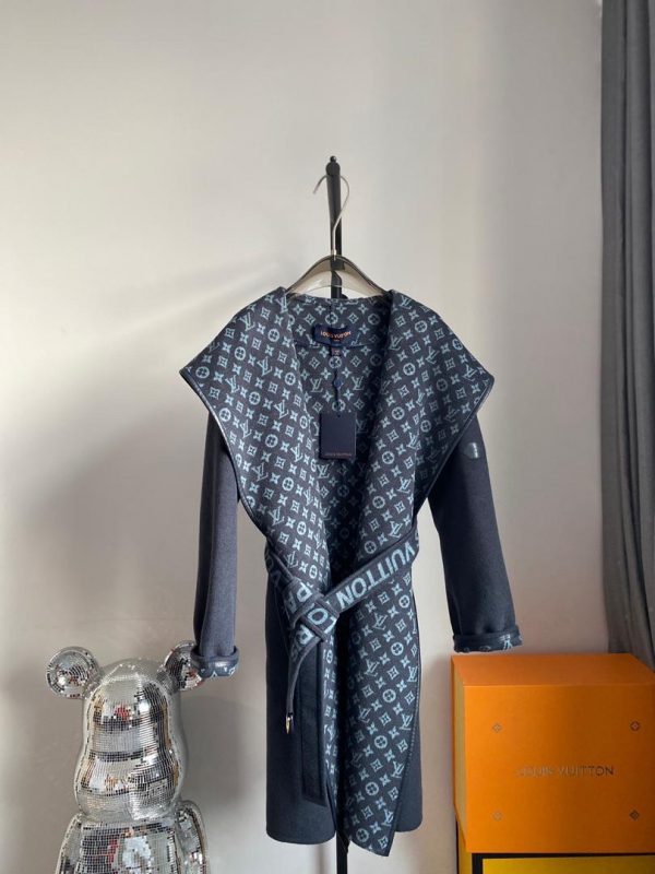 LV Belted Double Face Coat Super A - Image 22
