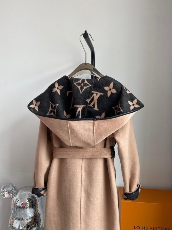 LV Belted Double Face Coat Super A - Image 32