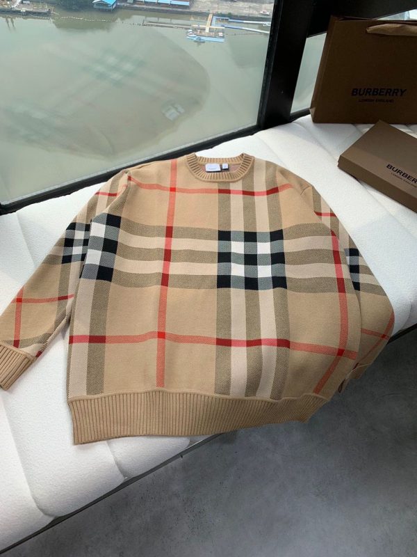 Brbrry Knit Sweater Super A - Image 4