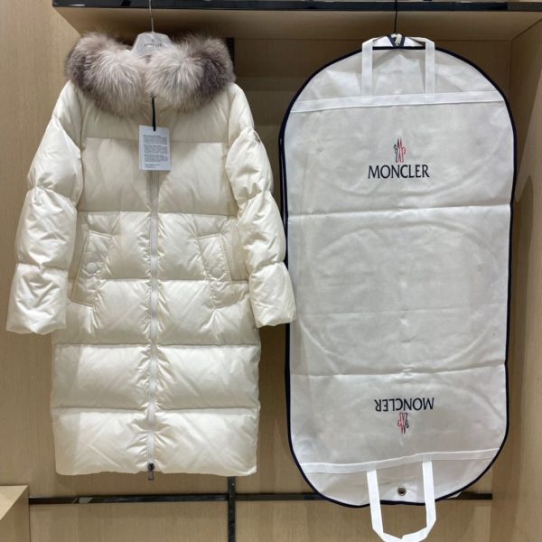 Moncler Down Coat Super A - Image 9