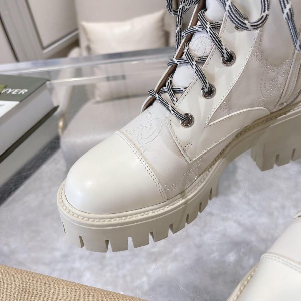 WOMEN'S GG MATELASSÉ LACE-UP BOOT - Image 6