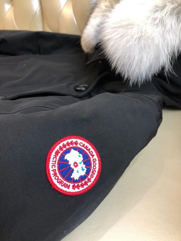 C Goose Parka Super A - Image 8