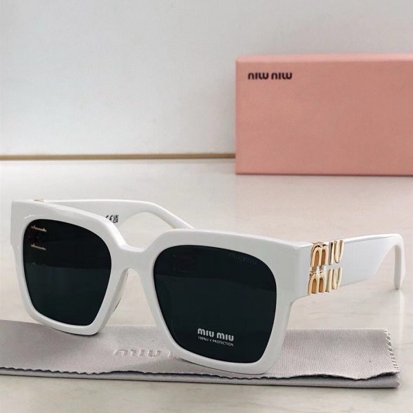 Miu sunglasses - Image 4