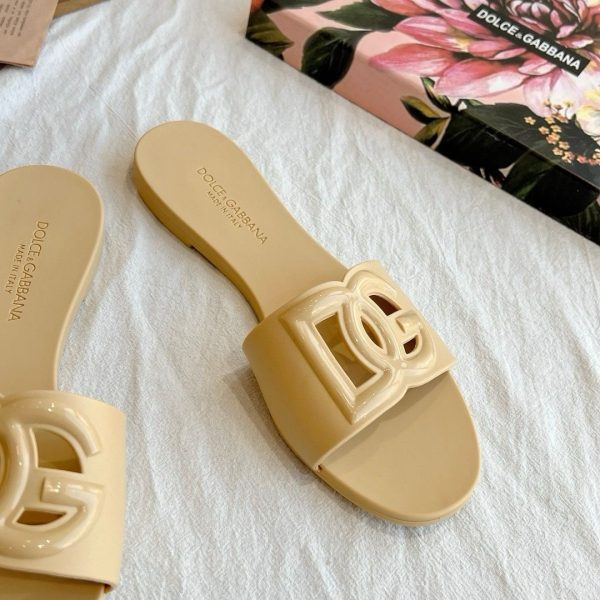 D&G slides - Image 7