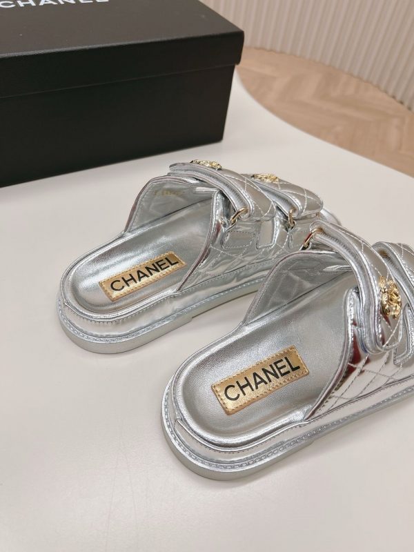 CC Metallic Silver Sandals Super A - Image 4