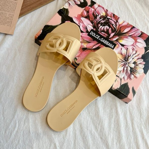 D&G slides - Image 4