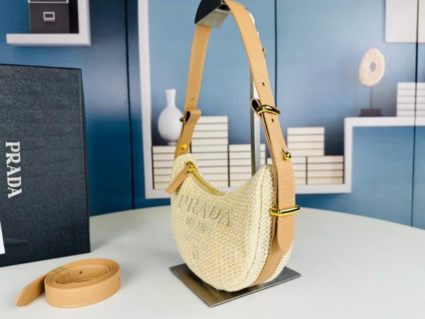 PRDA wicker and leather argué bag - Image 4